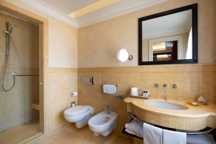 Habitación doble clásica art hotel novecento bolonia Habitación doble clásica art hotel novecento bolonia