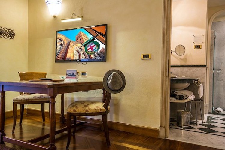 HabitaciÓn doble deluxe art hotel commercianti bolonia, italia HabitaciÓn doble deluxe art hotel commercianti bolonia, italia