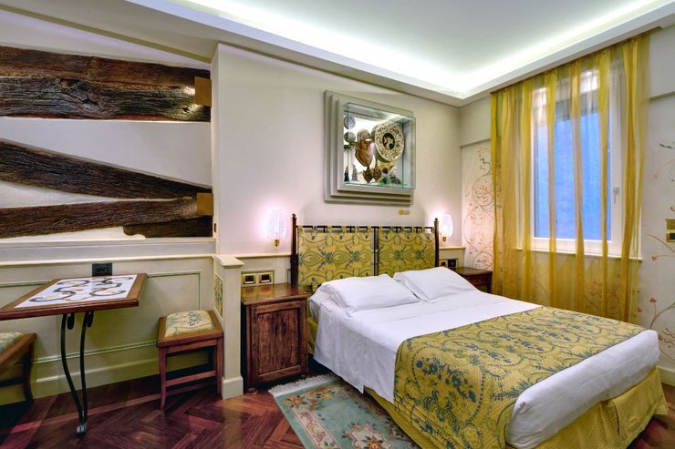 Habitación doble clásica art hotel commercianti bolonia Habitación doble clásica art hotel commercianti bolonia