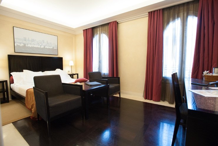 HABITACIÓN DOBLE CLÁSICA Art Hotel Novecento Bolonia, Italia HABITACIÓN DOBLE CLÁSICA Art Hotel Novecento Bolonia, Italia