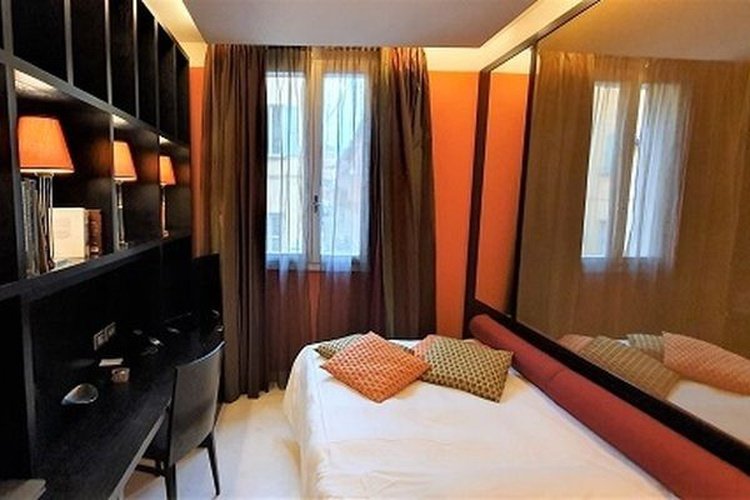 Habitación individual confort art hotel novecento bolonia Habitación individual confort art hotel novecento bolonia