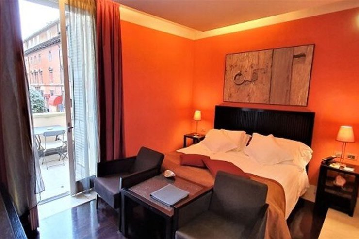 Habitación deluxe balcony art hotel novecento bolonia Habitación deluxe balcony art hotel novecento bolonia