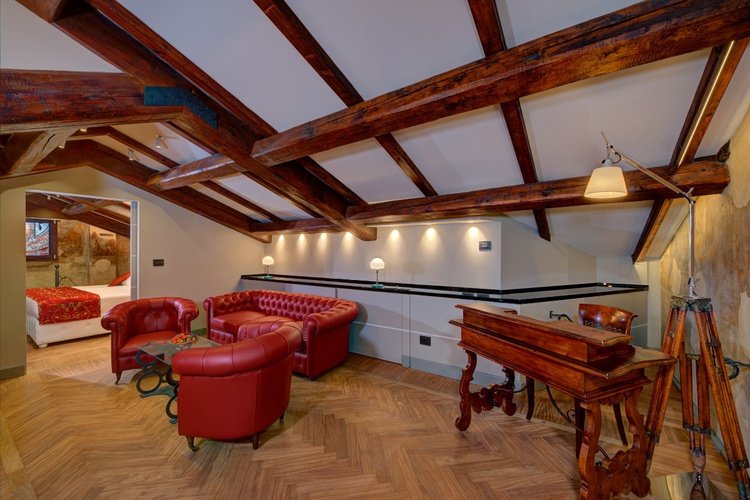 Suites art hotel commercianti bolonia Suites art hotel commercianti bolonia