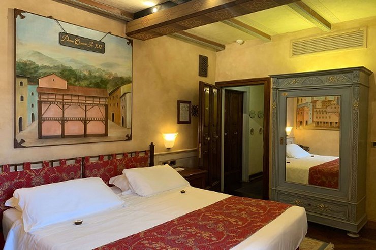 HABITACIÓN DOBLE DELUXE Art Hotel Commercianti Bolonia, Italia HABITACIÓN DOBLE DELUXE Art Hotel Commercianti Bolonia, Italia