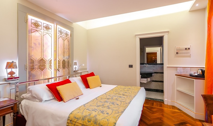 Habitación doble deluxe Art Hotel Commercianti Bolonia Habitación doble deluxe Art Hotel Commercianti Bolonia