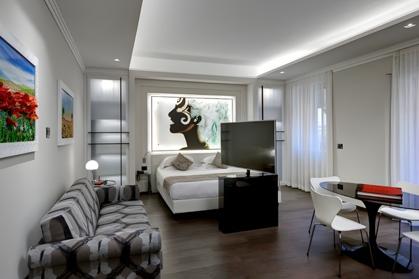 Luxury Apartments  Art Hotel Commercianti en Bolonia