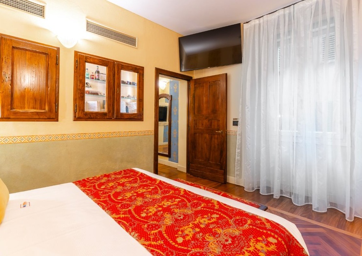 Suites  Art Hotel Commercianti Bolonia