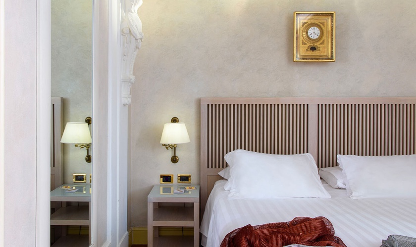 Classic superior “athena lemnia”  Art Hotel Orologio Bolonia