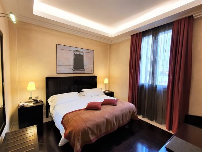 Habitación doble clásica art hotel novecento bolonia Habitación doble clásica art hotel novecento bolonia