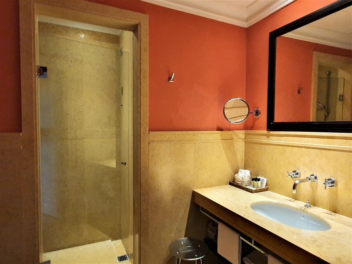 Habitación deluxe balcony art hotel novecento bolonia Habitación deluxe balcony art hotel novecento bolonia