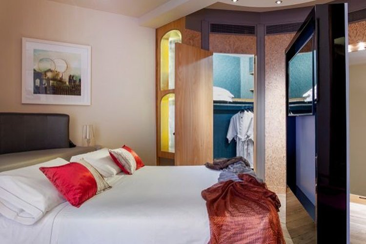 Suite house palazzo art hotel novecento bolonia Suite house palazzo art hotel novecento bolonia