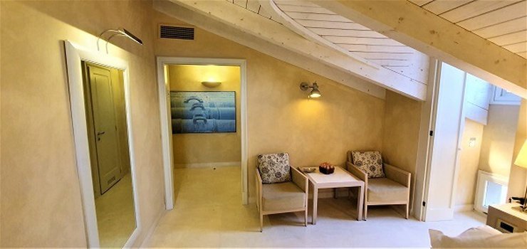 HABITACIÓN DELUXE PENTHOUSE Art Hotel Novecento Bolonia, Italia HABITACIÓN DELUXE PENTHOUSE Art Hotel Novecento Bolonia, Italia