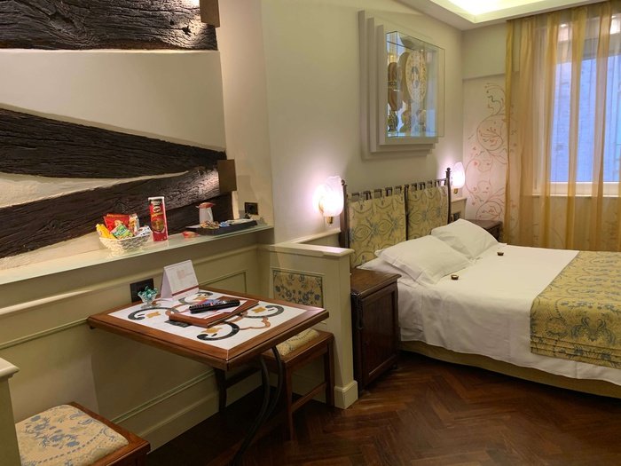 HABITACIÓN DOBLE CLÁSICA Art Hotel Commercianti Bolonia, Italia HABITACIÓN DOBLE CLÁSICA Art Hotel Commercianti Bolonia, Italia