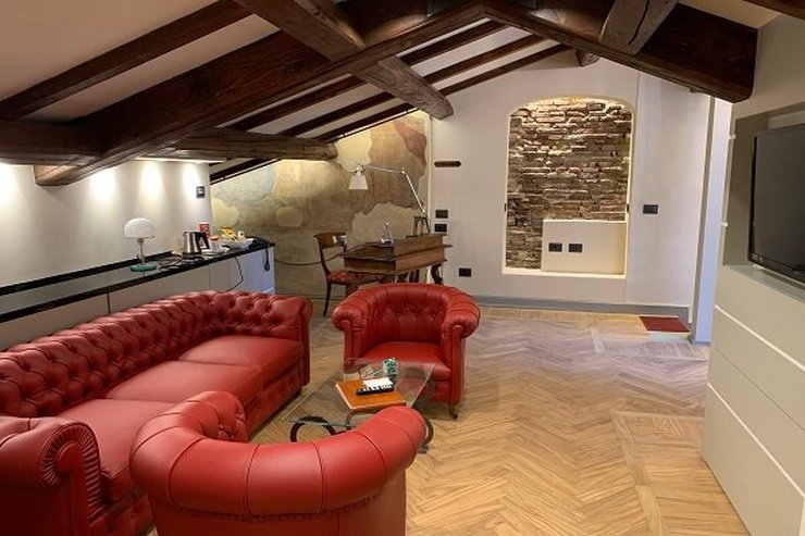 SUITES Art Hotel Commercianti Bolonia, Italia SUITES Art Hotel Commercianti Bolonia, Italia