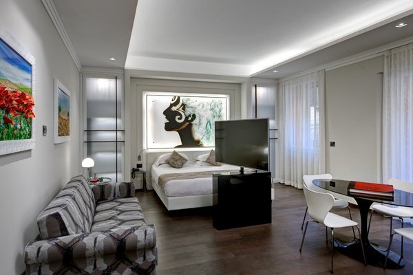 Luxury Apartments  Art Hotel Commercianti en Bolonia