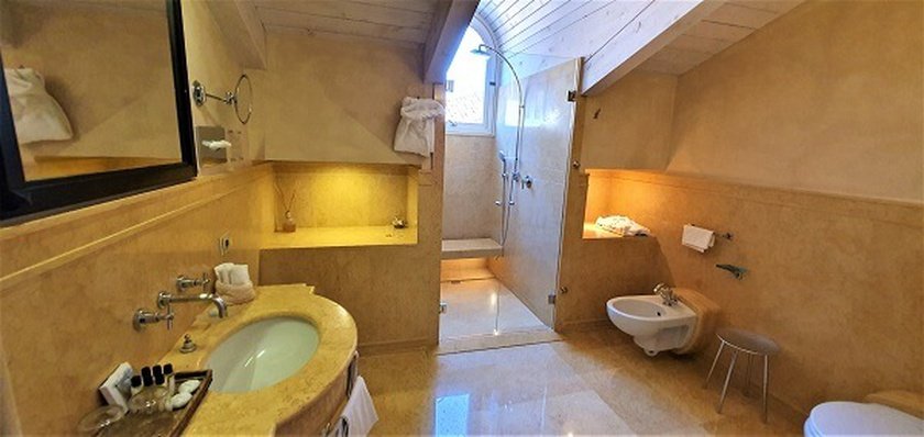 Suite galileo art hotel novecento bolonia, italia Suite galileo art hotel novecento bolonia, italia