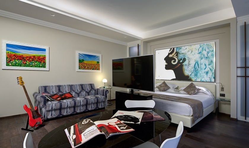 Luxury apartments  Art Hotel Commercianti Bolonia