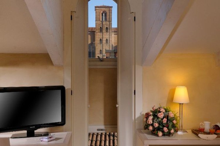 Habitación deluxe penthouse art hotel novecento bolonia Habitación deluxe penthouse art hotel novecento bolonia