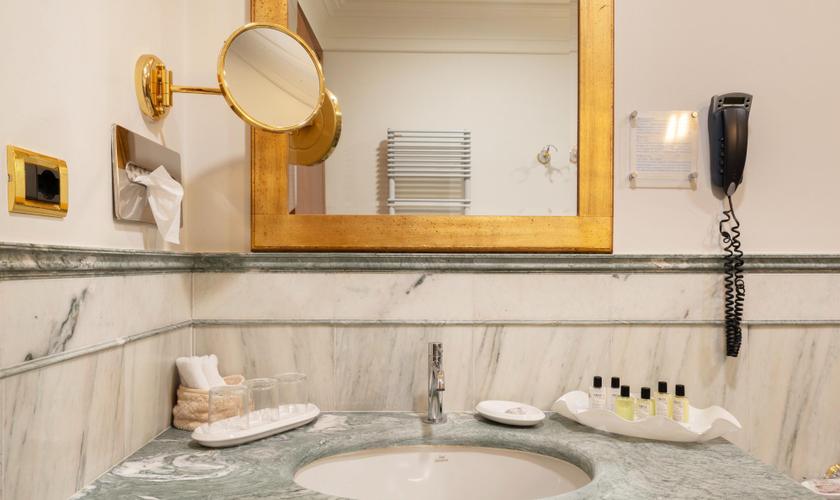 Suite Art Hotel Orologio Bolonia Suite Art Hotel Orologio Bolonia