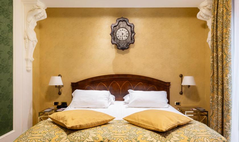 Habitación Clásica Art Hotel Orologio Bolonia Habitación Clásica Art Hotel Orologio Bolonia