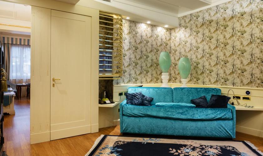 Suite Deluxe Sulla Via Della Seta Art Hotel Orologio Bolonia Suite Deluxe Sulla Via Della Seta Art Hotel Orologio Bolonia