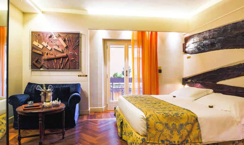 Habitación Doble Deluxe Art Hotel Commercianti Bolonia Habitación Doble Deluxe Art Hotel Commercianti Bolonia