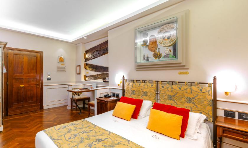 Habitación Doble Deluxe Art Hotel Commercianti Bolonia Habitación Doble Deluxe Art Hotel Commercianti Bolonia