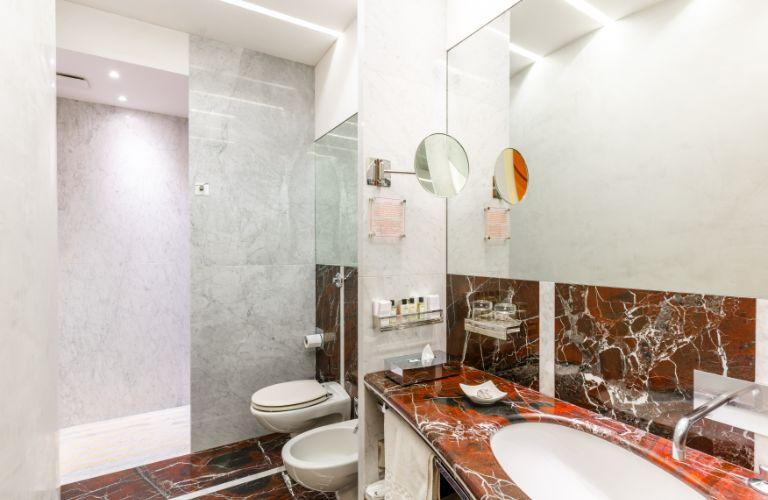 Junior Deluxe Suite Art Hotel Commercianti Bolonia Junior Deluxe Suite Art Hotel Commercianti Bolonia