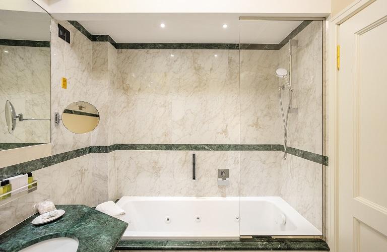 Suites Art Hotel Commercianti Bolonia Suites Art Hotel Commercianti Bolonia