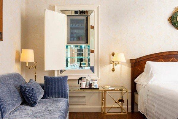 Junior Confort Art Hotel Orologio Bolonia Junior Confort Art Hotel Orologio Bolonia