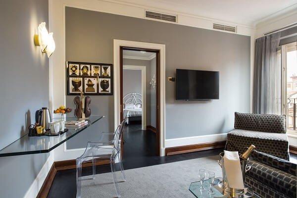 Suite Deluxe Ai Colli Art Hotel Orologio Bolonia Suite Deluxe Ai Colli Art Hotel Orologio Bolonia